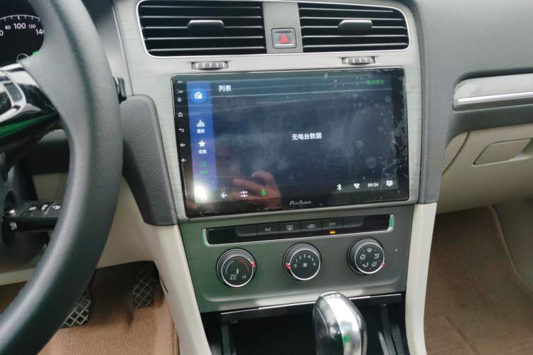 Used Volkswagen Golf 2015 1.4TSI Automatic Comfort Model
