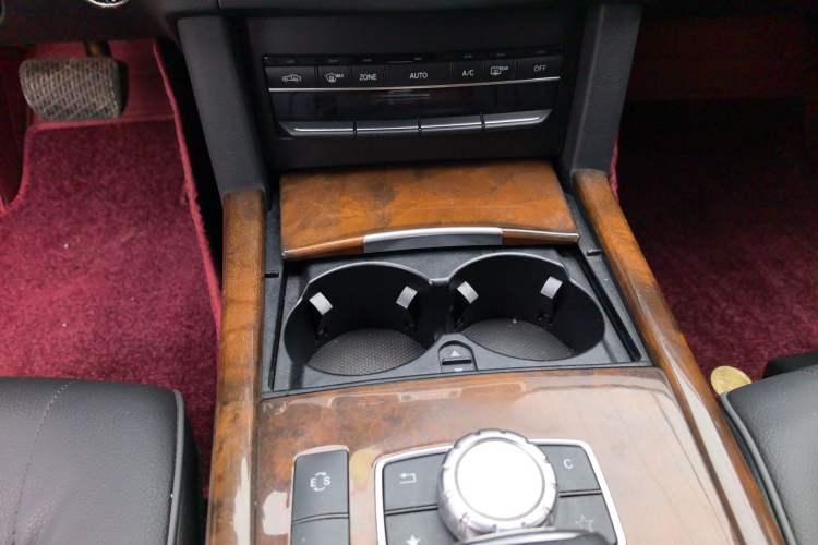 Used Mercedes-Benz E-Class 2015 E 260 L
