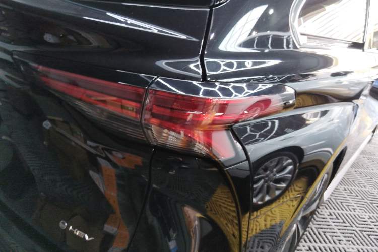 Used Toyota Granvia 2024 2.5L Hybrid Prestige ULTRA Edition