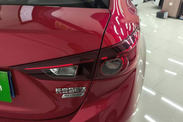 Used Mazda Mazda 3 Axela 2017 Sedan 1.5L Automatic Comfort Model Emission Standard China V
