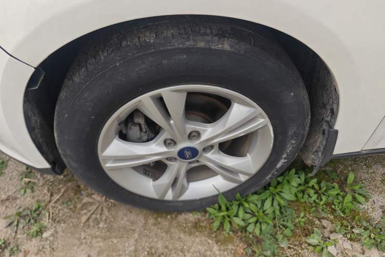 Used Ford Focus 2012 Hatchback 1.6L Automatic Fashion Edition
