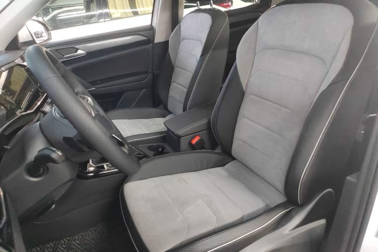 Used Volkswagen Tayron X 2020 330TSI Two-Wheel Drive Luxury Smart Connectivity Version
