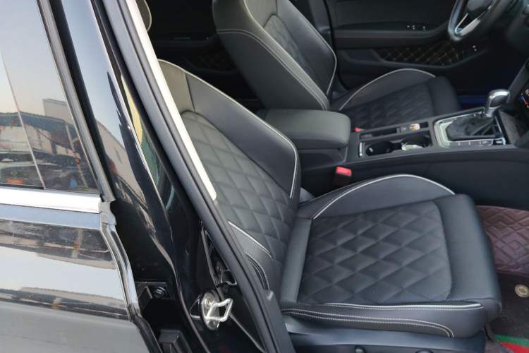 Used Volkswagen Magotan GTE Plug-in Hybrid 2022 GTE Luxury Model
