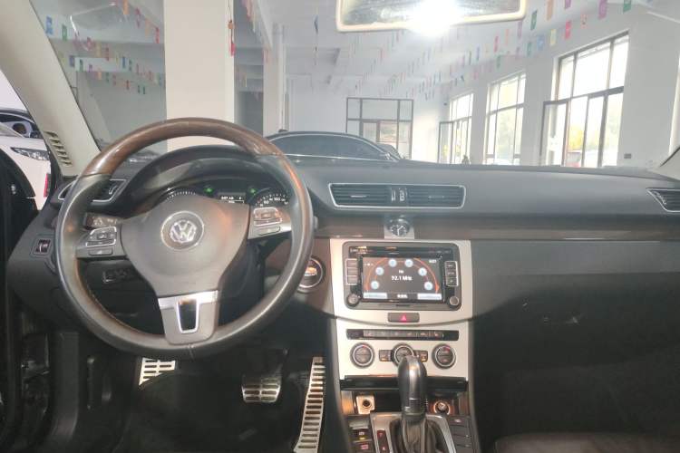 Used Volkswagen Magotan 2016 2.0 TSI Smart Luxury Version
