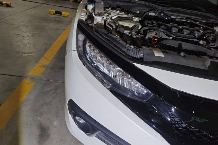 Used Honda Civic 2016 220TURBO CVT Prestige Edition
