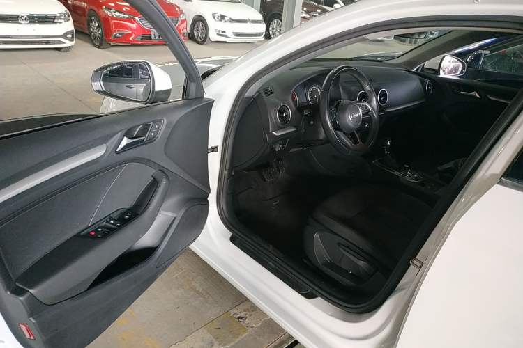 Used Audi A3 2019 Limousine 35 TFSI Ambition China VI
