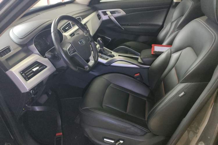 Used Geely Auto Emgrand X7 Sport 2018 1.8TD Automatic Two-Wheel Drive Smart Connect 4G Internet Edition
