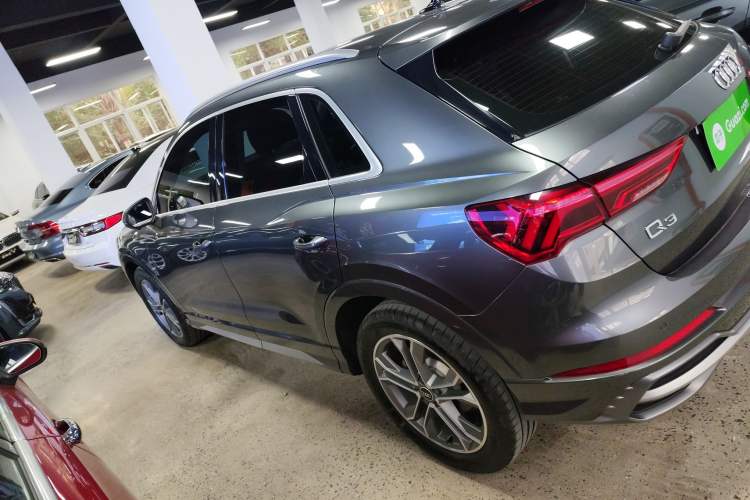 Used Audi Q3 2022 40 TFSI Fashion Dynamic Model