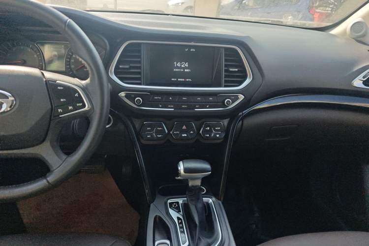 Used GAC Trumpchi GS4 2017 235T Automatic Two-Wheel Drive Luxury Smart Connectivity Version