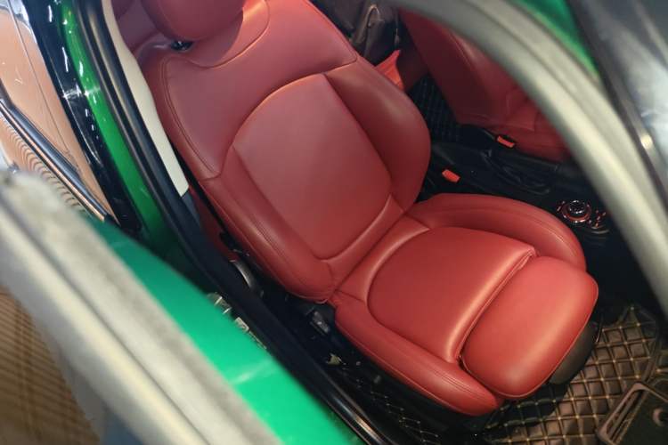 Used  MINI 2022 Updated 1.5T COOPER Classic Edition Five-Door Version
