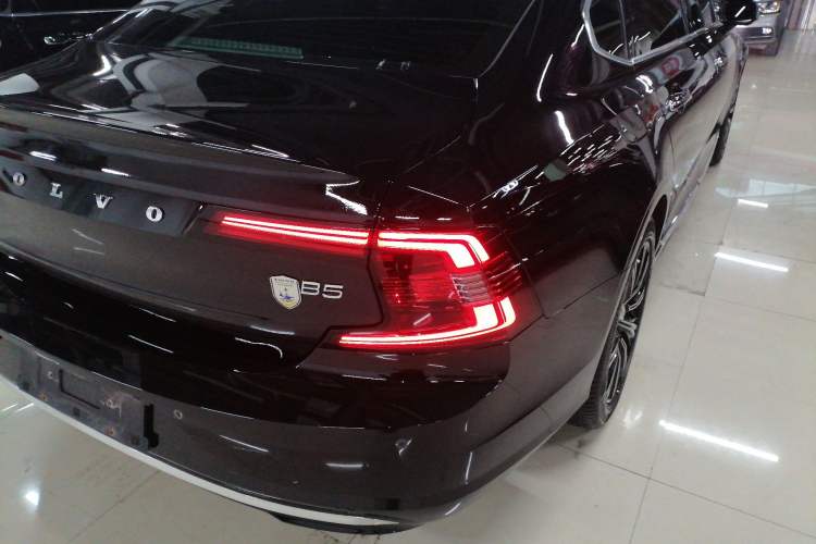 Used Volvo S90 2021 B5 Zhiyi Luxury Edition

