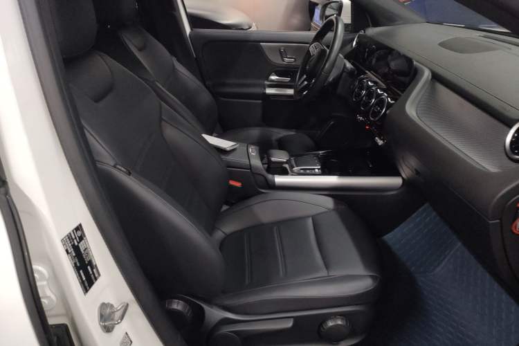 Used Mercedes-Benz GLA 2023 GLA 200
