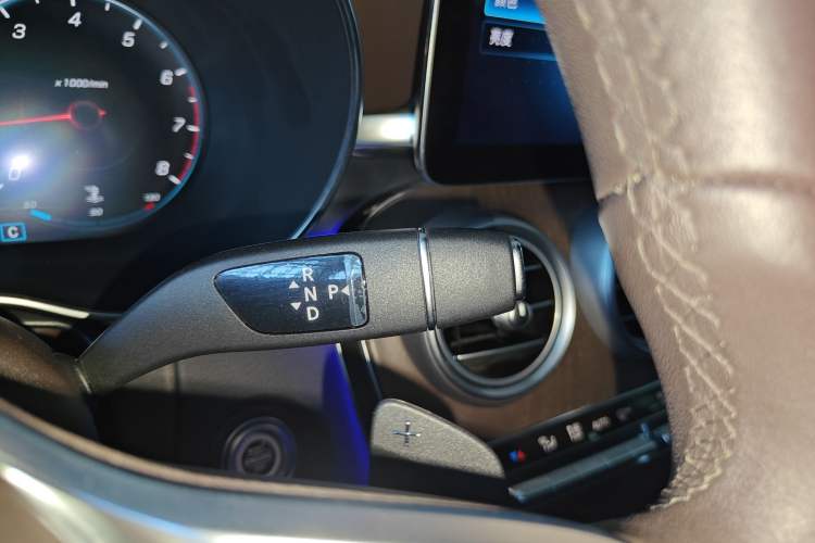 Used Mercedes-Benz GLC 2022 Facelift GLC 260 L 4MATIC Luxury Edition
