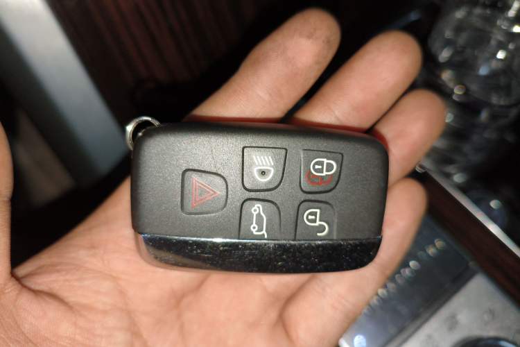 Used Land Rover Range Rover 2015 3.0 SC V6 Vogue
