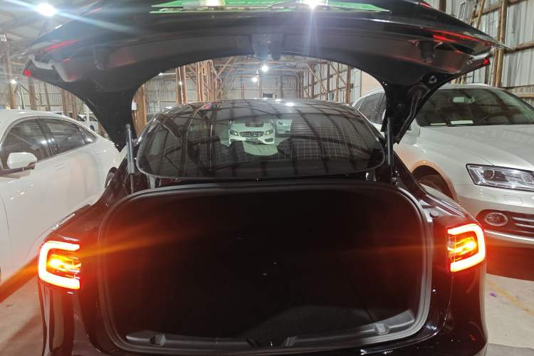 Used Tesla Model 3 2019 Standard Range Rear-Drive Upgraded Version
