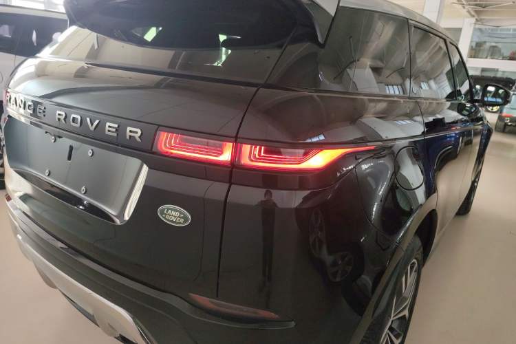Used Land Rover Range Rover Evoque 2021 Range Rover Velar L 249PS R-Dynamic First Edition