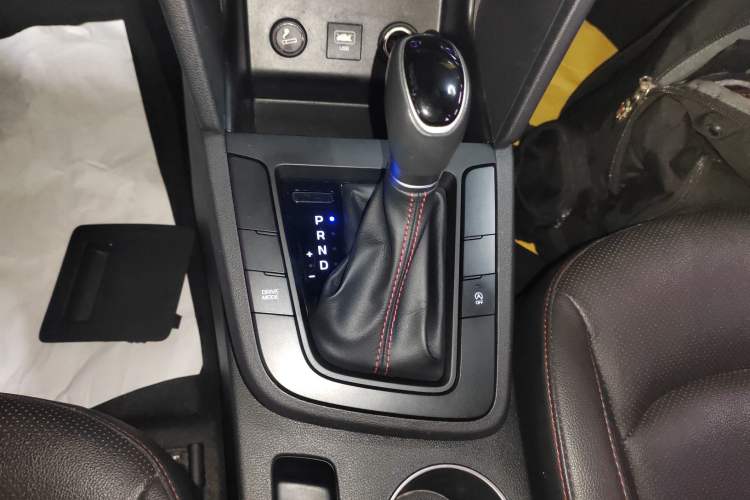 Used Hyundai Elantra 2020 1.4T Dual-Clutch Xuan Dong · Dynamic Version
