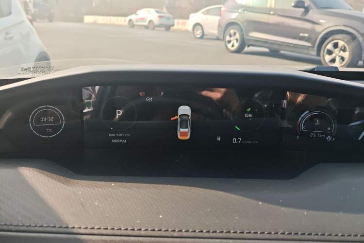 Used Changan UNI-V 2024 1.5T Prestige Sport Edition
