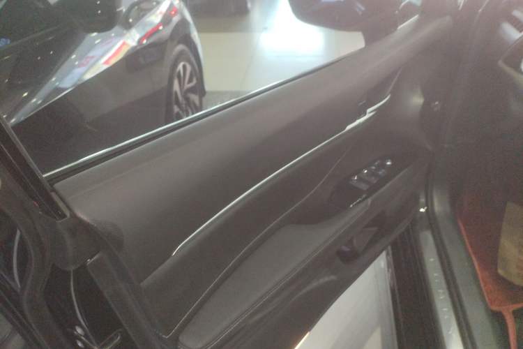 Used Toyota Camry 2023 2.0S Knight Edition
