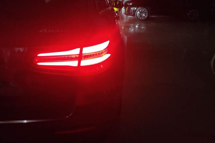 Used Mercedes-Benz GLC 2017 GLC 260 4MATIC Luxury Model