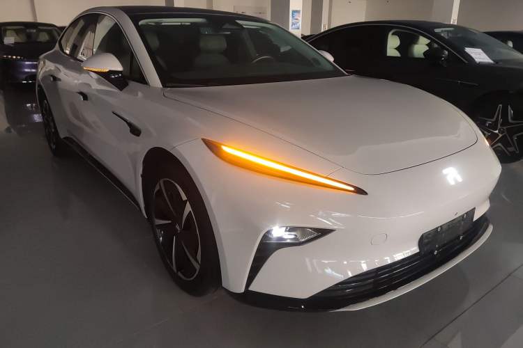 Used  F7 2023 Advanced Edition