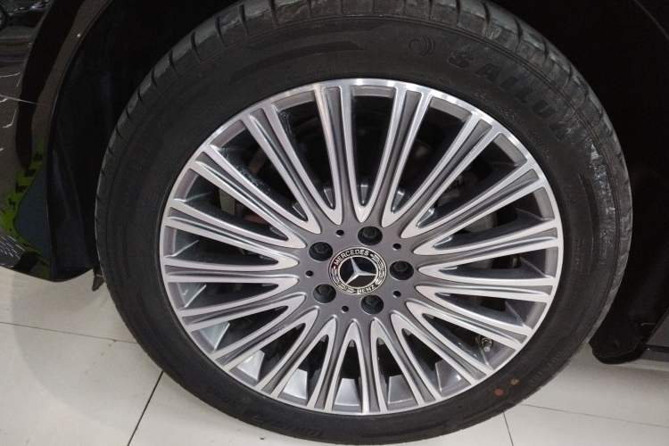 Used Mercedes-Benz E-Class 2021 Facelift E 300 L Stylish Edition