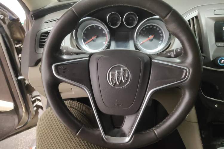 Used Buick Regal 2014 2.0L Leading Fashion Edition