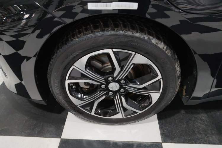 Used Hongqi E-QM5 2023 Revised Version Basic Travel Edition
