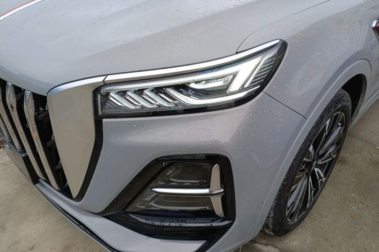 Used Hongqi HS5 2023 2.0T Four-Wheel Drive Flagship Pro Edition
