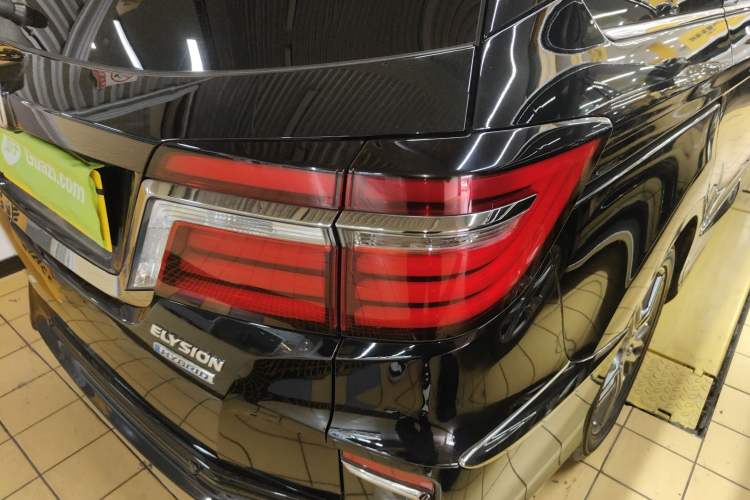 Used Honda Elysion 2019 2.0L Hybrid Luxury Edition