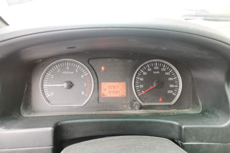 Used FORTHING Lingzhi 2013 M3 1.6L 7-Seater Comfort Model