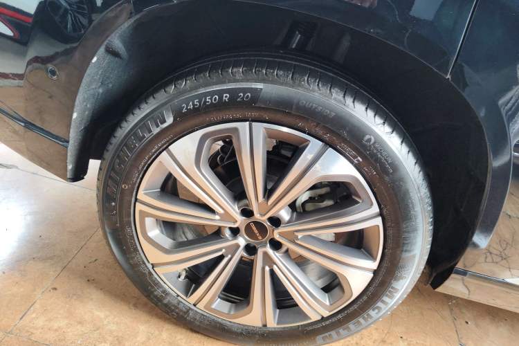 Used  Lanyue 2023 400T Four-Wheel Drive Star Prestige 7-Seater
