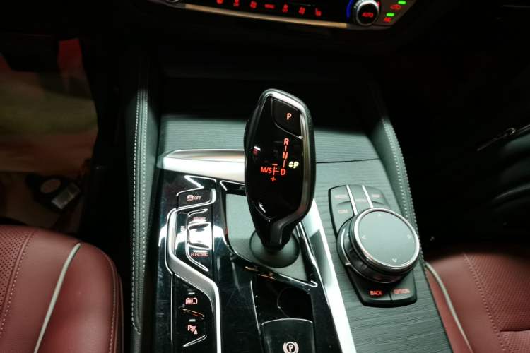 Used BMW 5 Series New Energy 2022 Second Facelift 535Le M Sport Package
