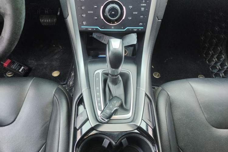 Used Ford Mondeo 2013 2.0L GTDi240 Luxury Sport Model
