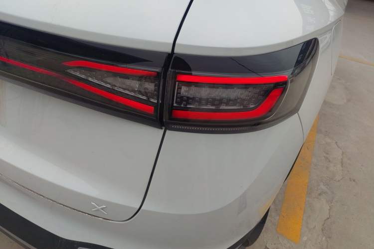 Used Volkswagen ID.4 X 2025 Smart Version Pure & Intelligent Enjoyment Edition
