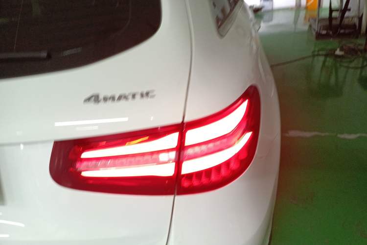 Used Mercedes-Benz GLC 2018 GLC 260 4MATIC Dynamic Edition
