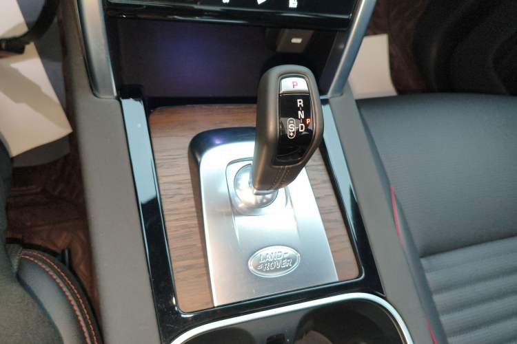 Used Land Rover Discovery Sport 2022 Revised Version 249 PS R-Dynamic S Performance Edition 5 Seats
