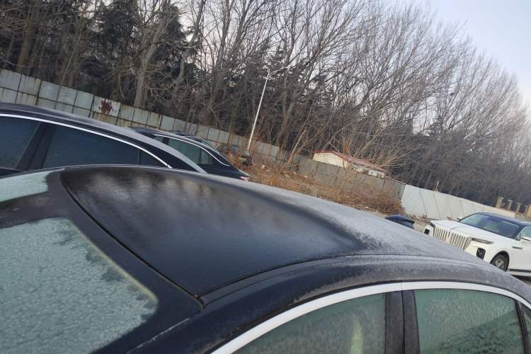 Used Hongqi E-QM5 2022 431 km Charge & Enjoy Edition