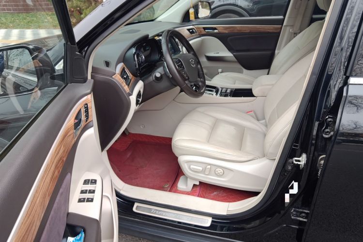 Used GAC Trumpchi GS8 2017 320T Two-Wheel Drive Luxury Smart Connectivity Version (7 Seats)
