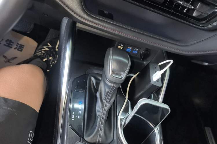 Used Toyota Crown Land Cruiser 2021 2.5L HEV Four-Wheel Drive Flagship Edition
