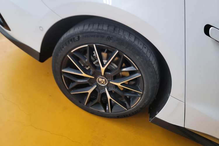 Used BYD Han 2022 EV Genesis Edition 610KM All-Wheel Drive Premium Model