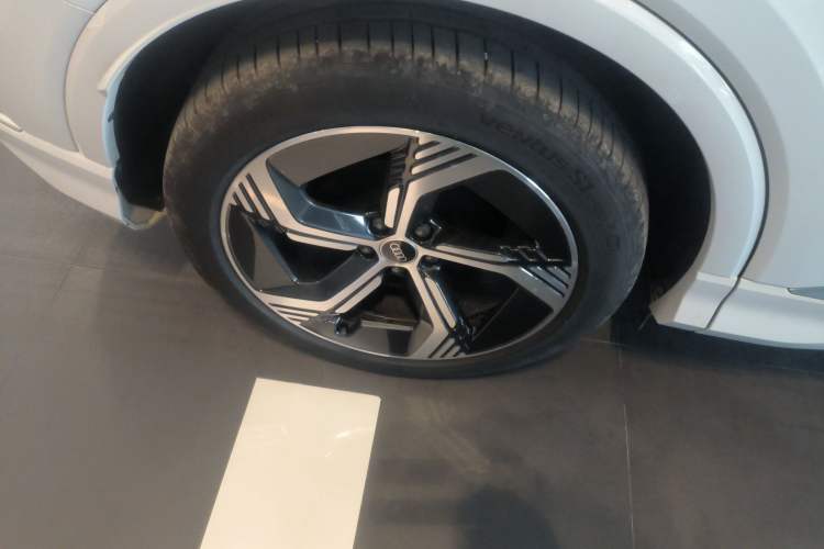 Used Audi Q4 e-tron 2024 40 e-tron Boundary Edition
