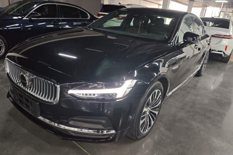 Used Volvo S90 2025 B5 Zhiyi Luxury Edition