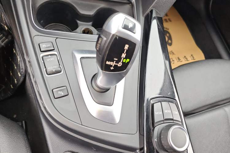 TDK.VehicleDetails.img