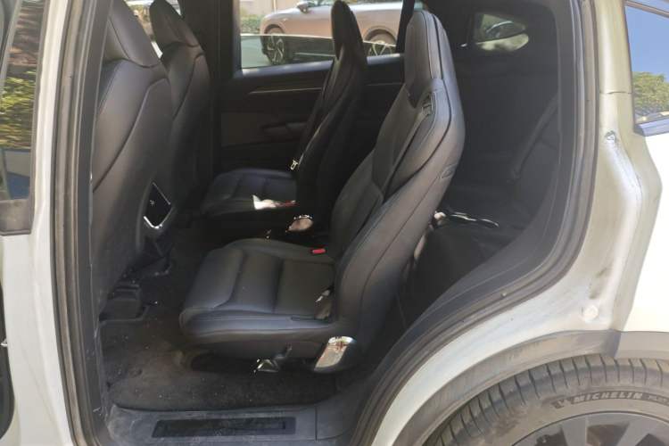 Used Tesla Model X 2023 Dual-Motor All-Wheel-Drive Version
