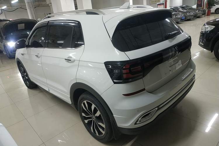 Used Volkswagen Tacqua 2021 280TSI DSG R-Line Smart Connectivity Version