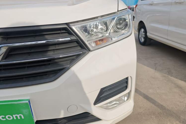 Used Wuling Hongguang 2019 1.5L S Standard Version China VI LAR
