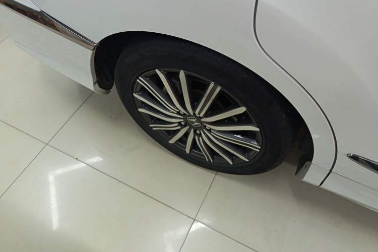 Used Honda Elysion 2022 2.0L eHEV Luxury Edition