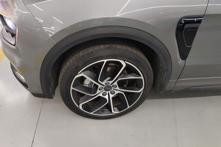 Used Lynk & Co 05 2020 2.0TD Two-Wheel Drive Shine Halo
