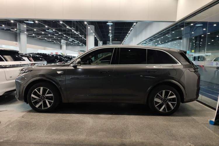 Used Li Auto L7 2023 Air model
